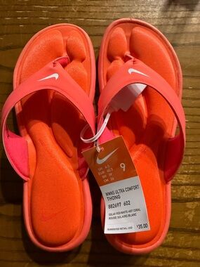 Nike Women's Ultra Comfort Thong Sandals - coral